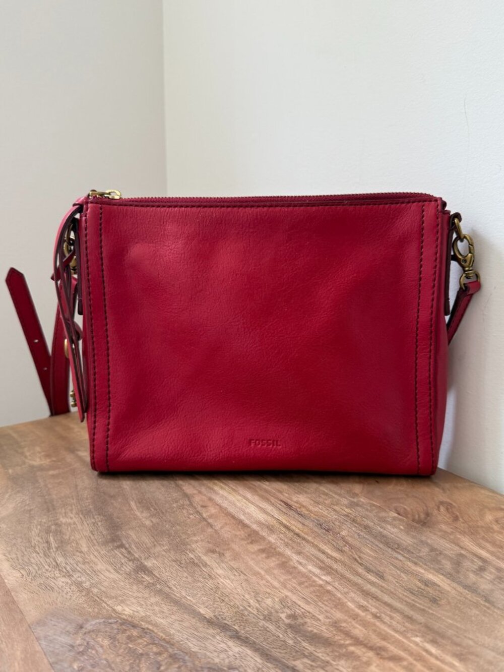 FOSSIL Emma Leather East West Crossbody Bag – Crimson Red
